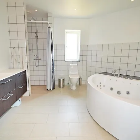 Tatil Evi 5 Bedroom Nice In Torrig L Kragenæs